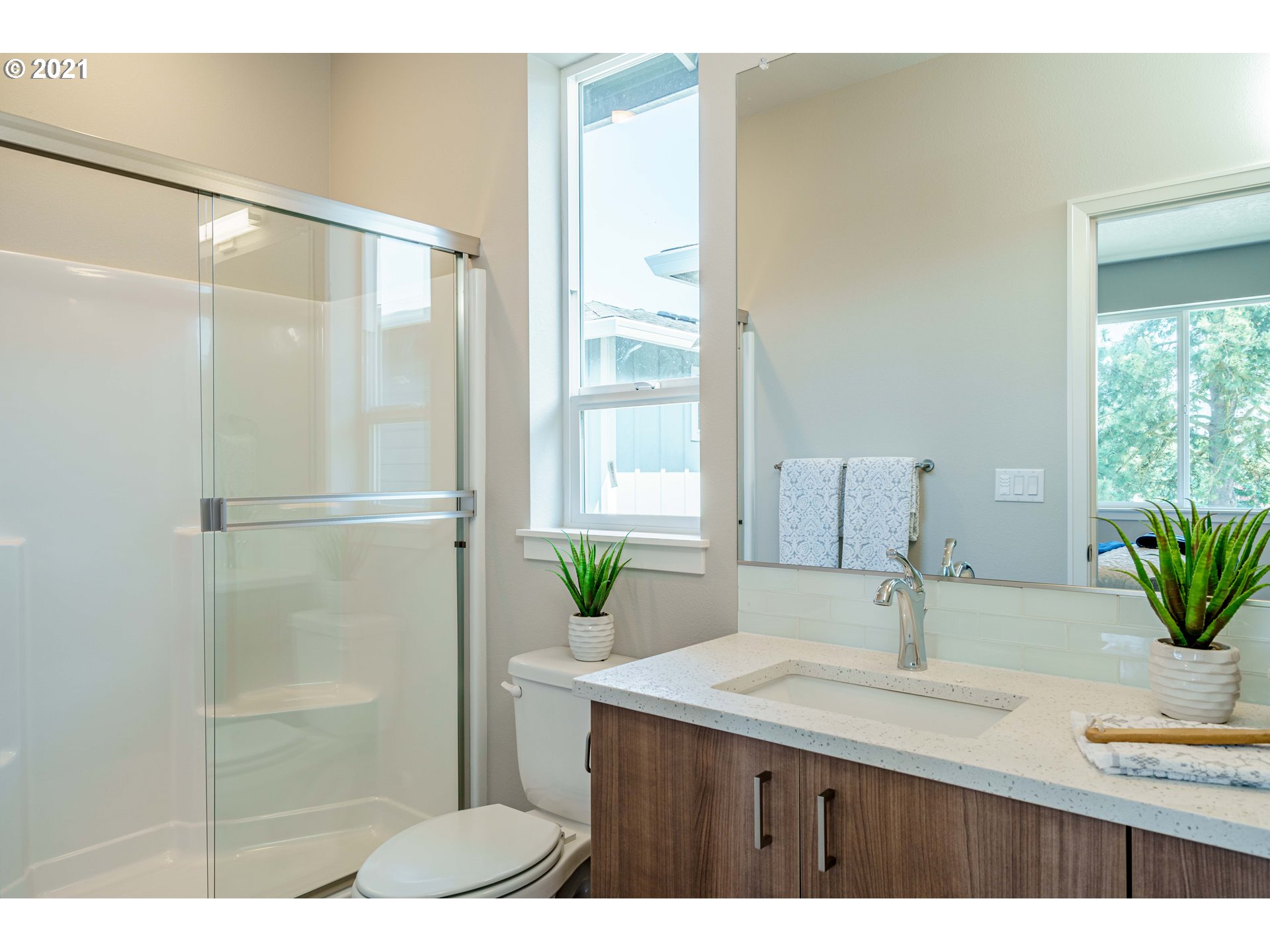 6096 Southeast Woodstock Boulevard Portland, OR 97206 - Photo 30 of 32