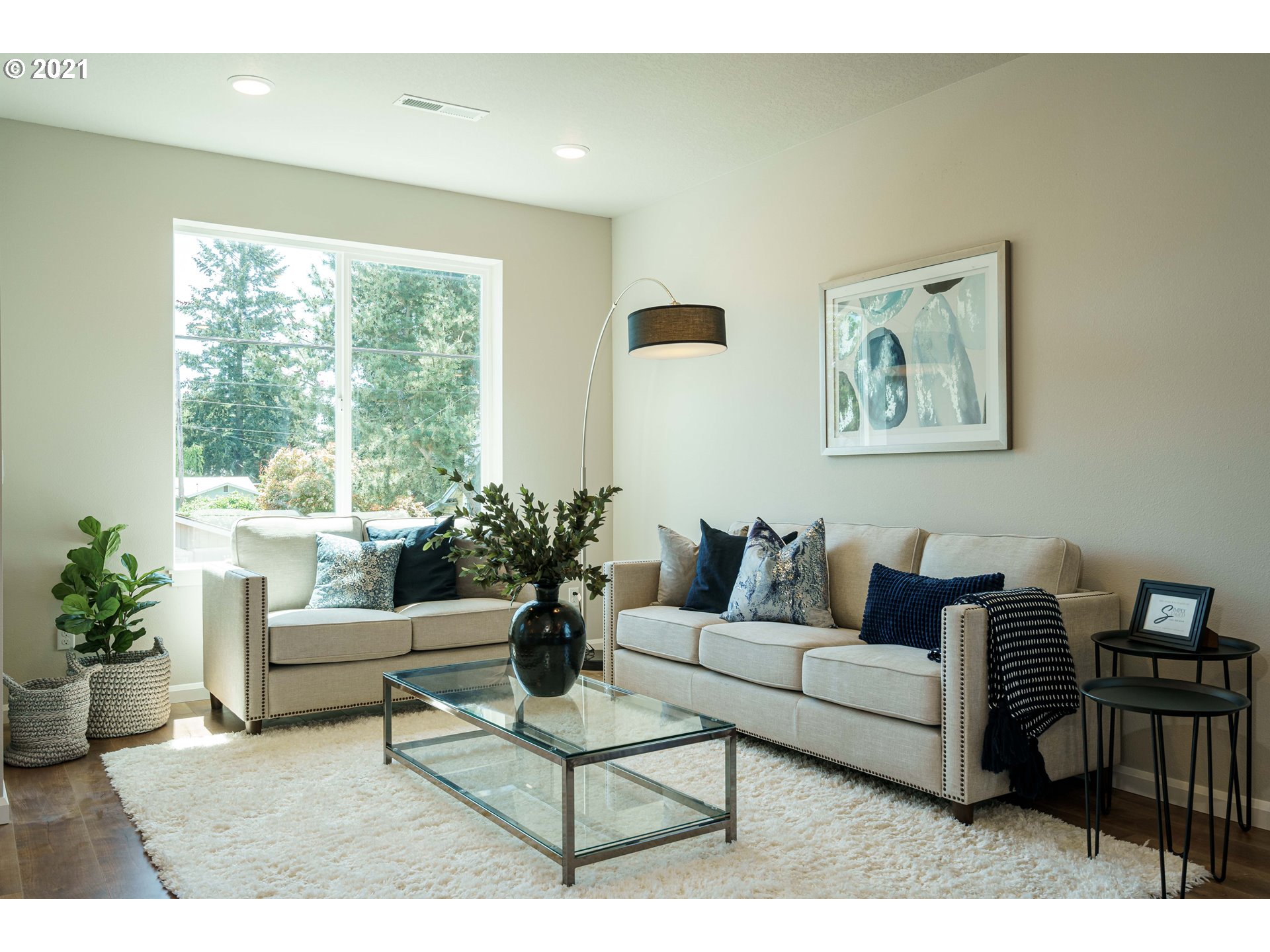 6096 Southeast Woodstock Boulevard Portland, OR 97206 - Photo 10 of 32