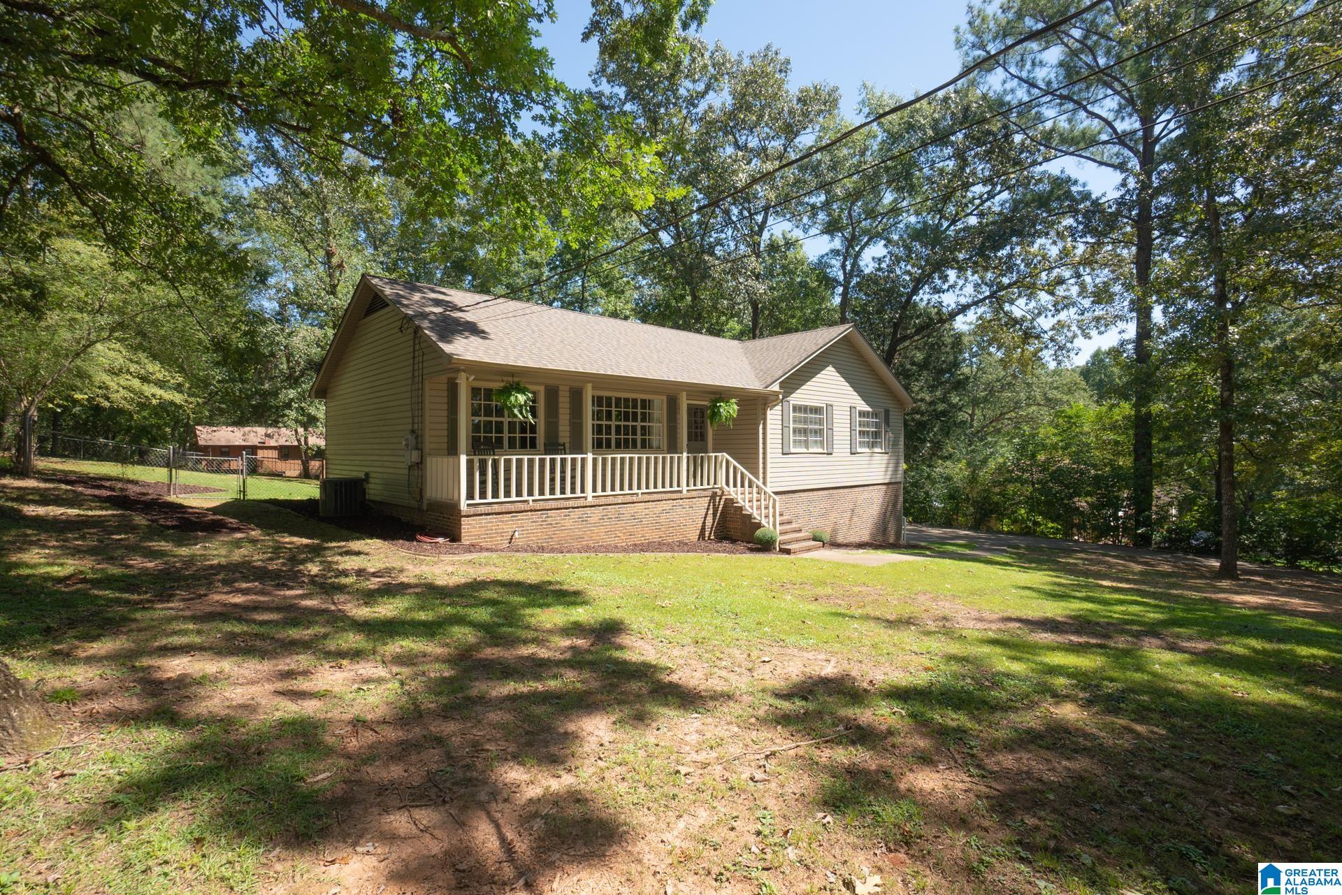 113 Maple Street Alabaster, AL 35114 - Photo 2 of 25