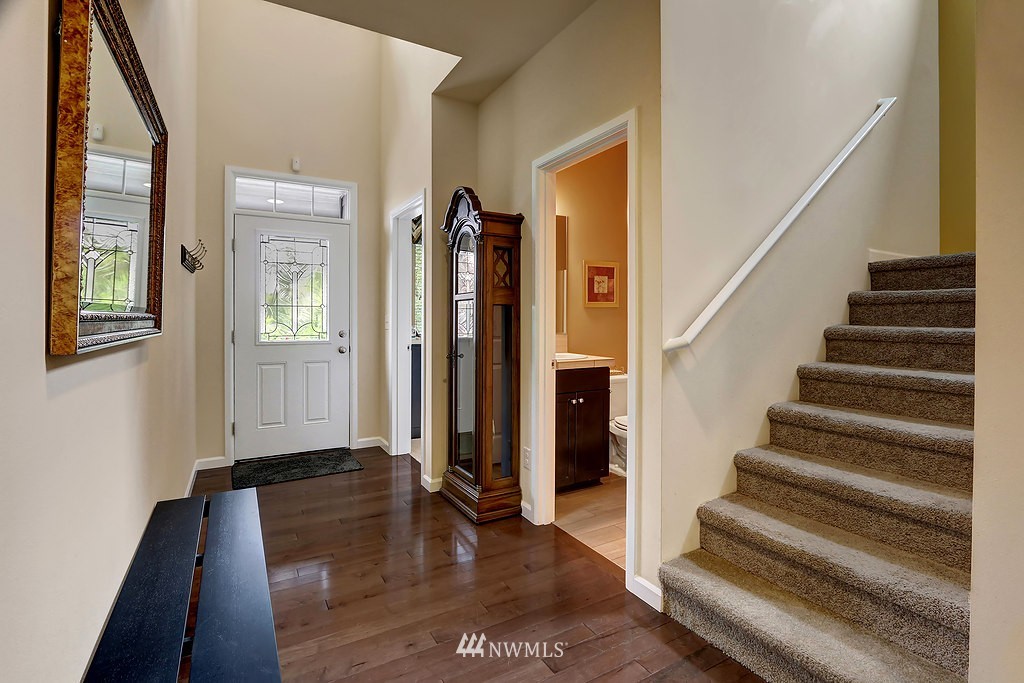 16200 Southeast 138th Place Renton, WA 98059 - Photo 3 of 25 Gallery Image 3