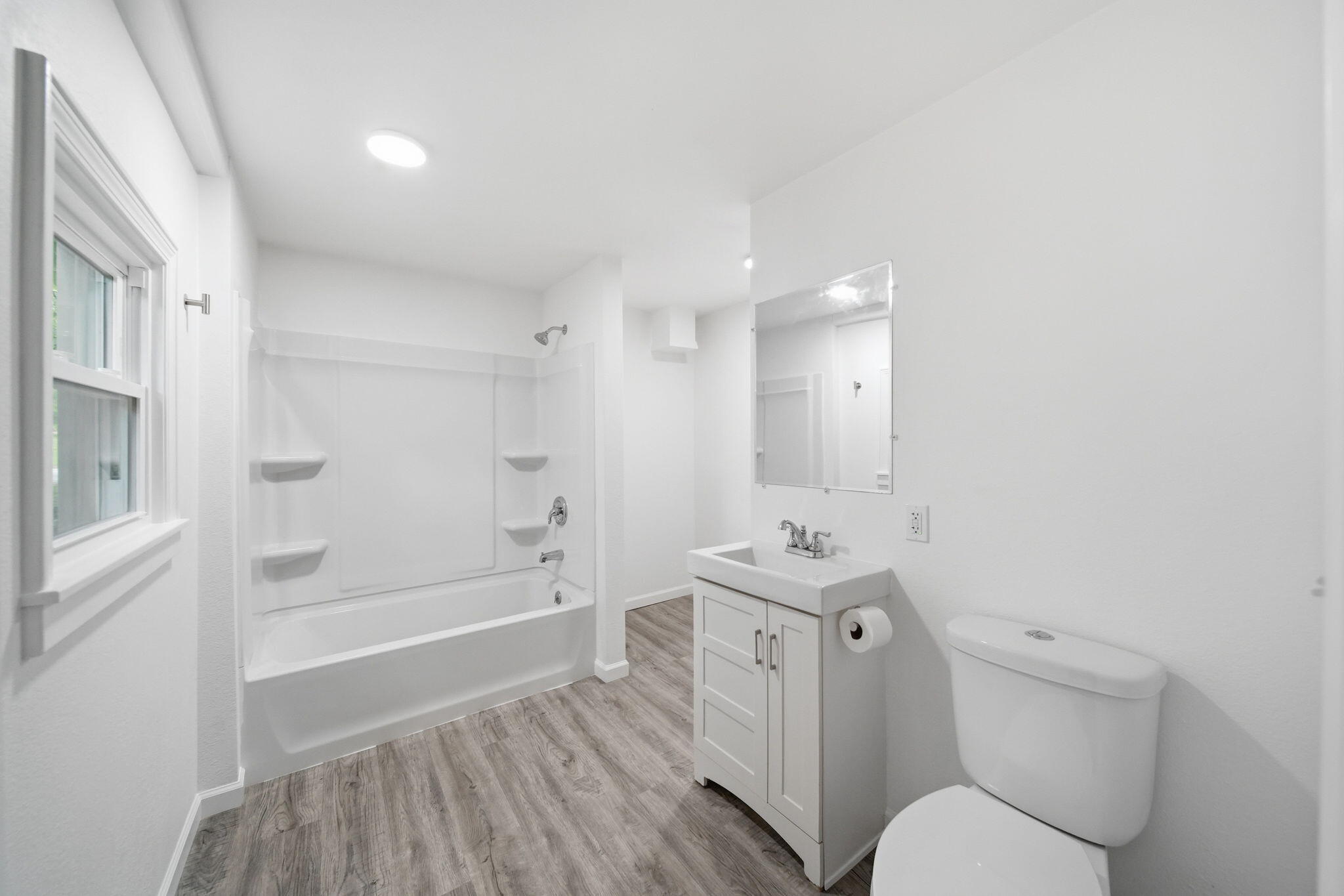 10500 Moscow Road Jonesville, MI 49250 - Photo 26 of 57 Bathroom