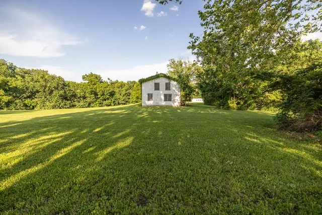 $650,000 | 701 North Bly Road, Independence, MO 64056