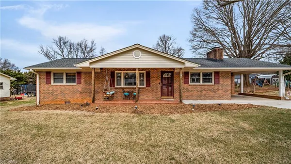 $300,000 | 275 Cliffwood Drive, Kernersville, NC 27284