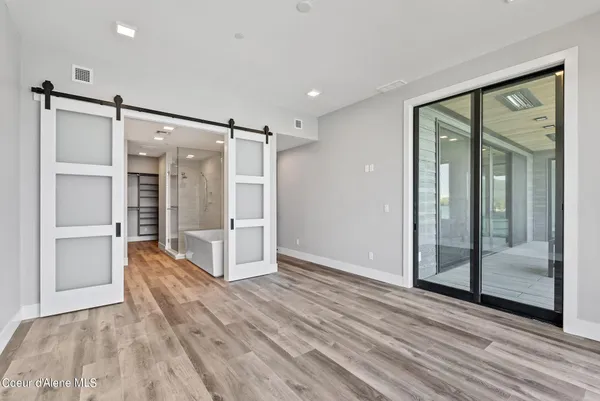 $6,490,000 | 802 Sandpoint Avenue, Unit 8202 & #8201, Sandpoint, ID 83864