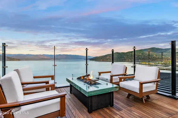 $6,490,000 | 802 Sandpoint Avenue, Unit 8202 & #8201, Sandpoint, ID 83864