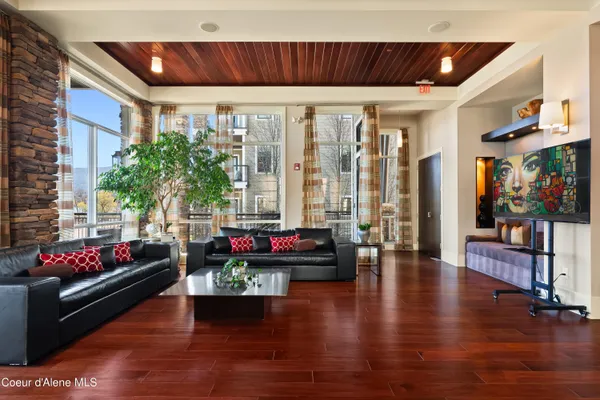 $6,490,000 | 802 Sandpoint Avenue, Unit 8202 & #8201, Sandpoint, ID 83864