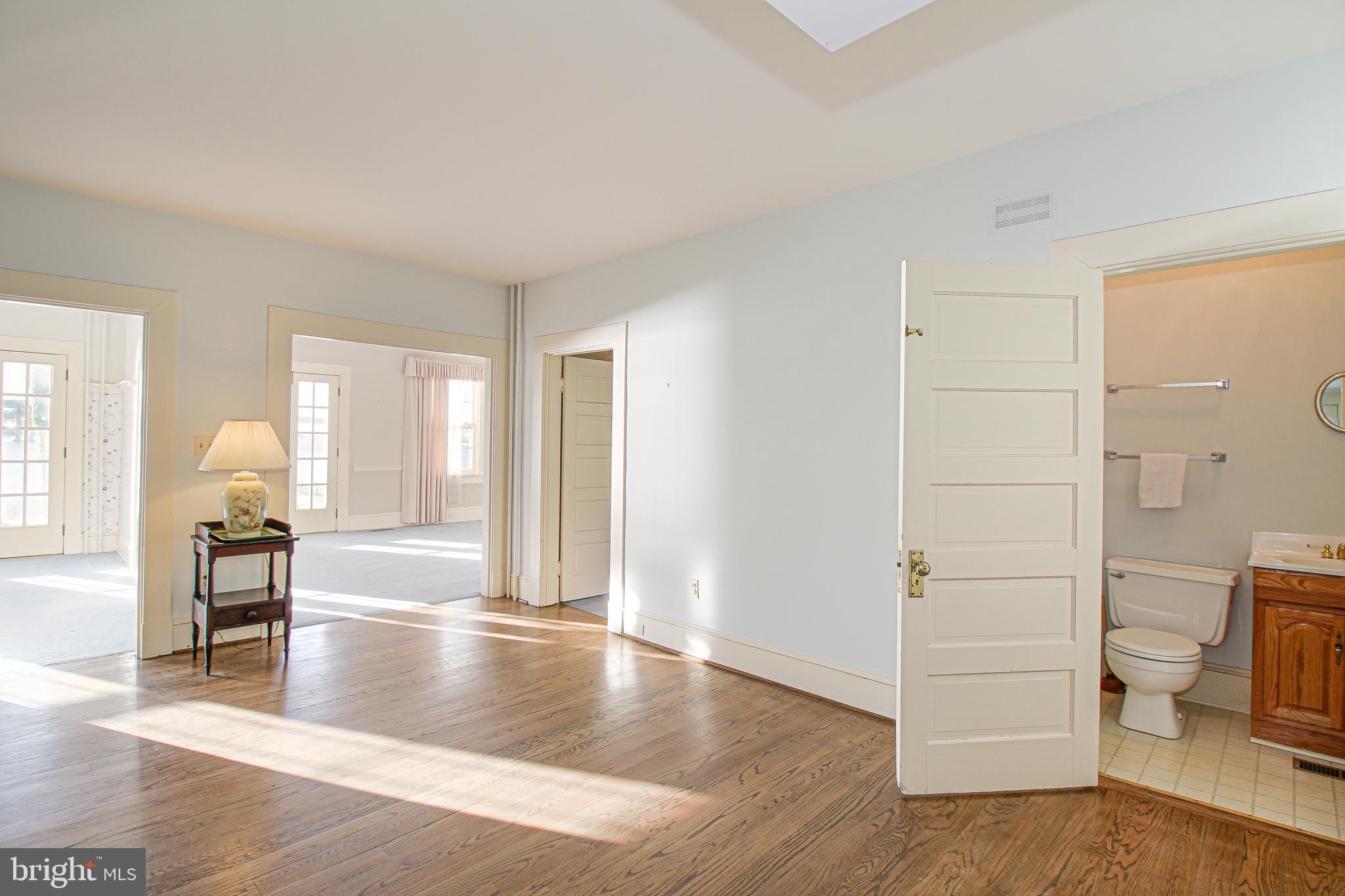 202 Norwood Road Annapolis, MD 21401 - Photo 10 of 56