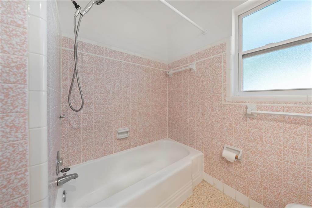 1690 Pinehurst Road Dunedin, FL 34698 - Photo 12 of 50 Gallery Image 12