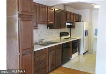 882 Maple Tree Road Severn, MD 21144 - Photo 3 of 11 Kitchen