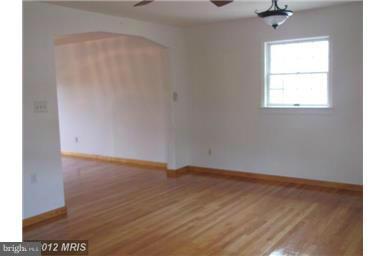 882 Maple Tree Road Severn, MD 21144 - Photo 4 of 11 Family Room