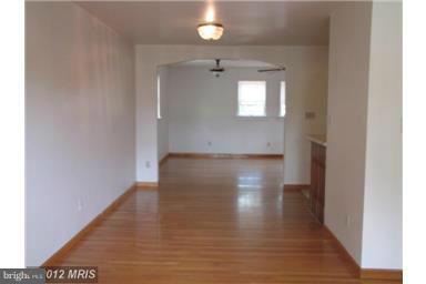 882 Maple Tree Road Severn, MD 21144 - Photo 5 of 11 Dining Room