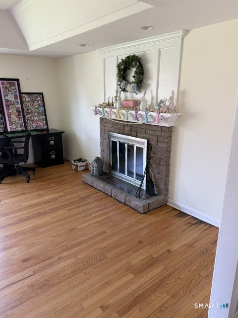 438 Clement Lane Orange, CT 06477 - Photo 4 of 17