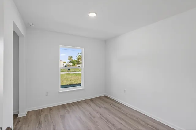 $2,200 | 1115 F Avenue, Unit B, Fort Pierce, FL 34950