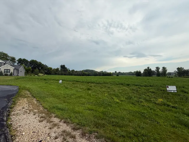 $124,999 | W2371 Gabriel Court, Unit LT19, Oconomowoc, WI 53066