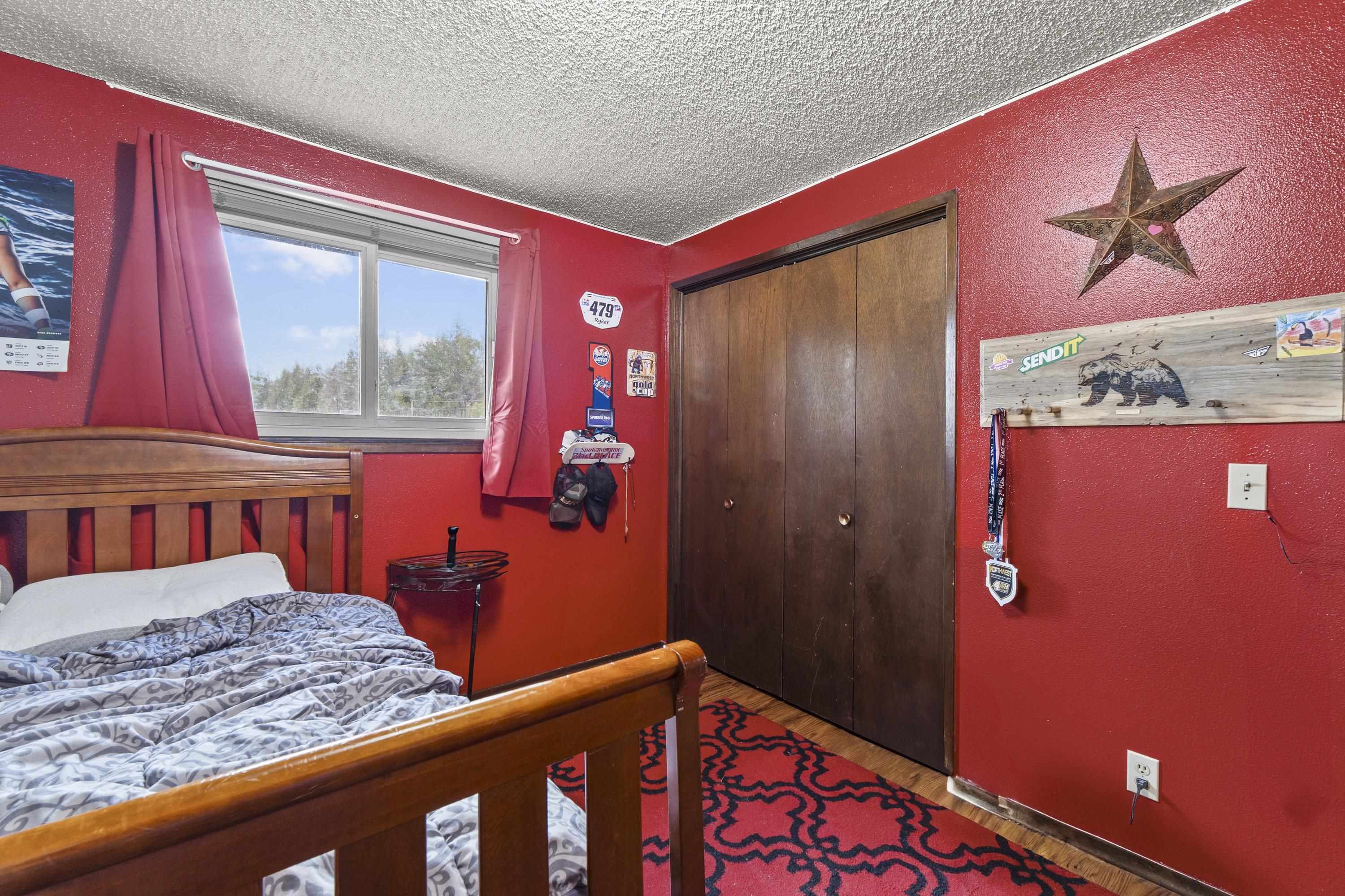 15906 North Forker Road Spokane, WA 99217 - Photo 13 of 48