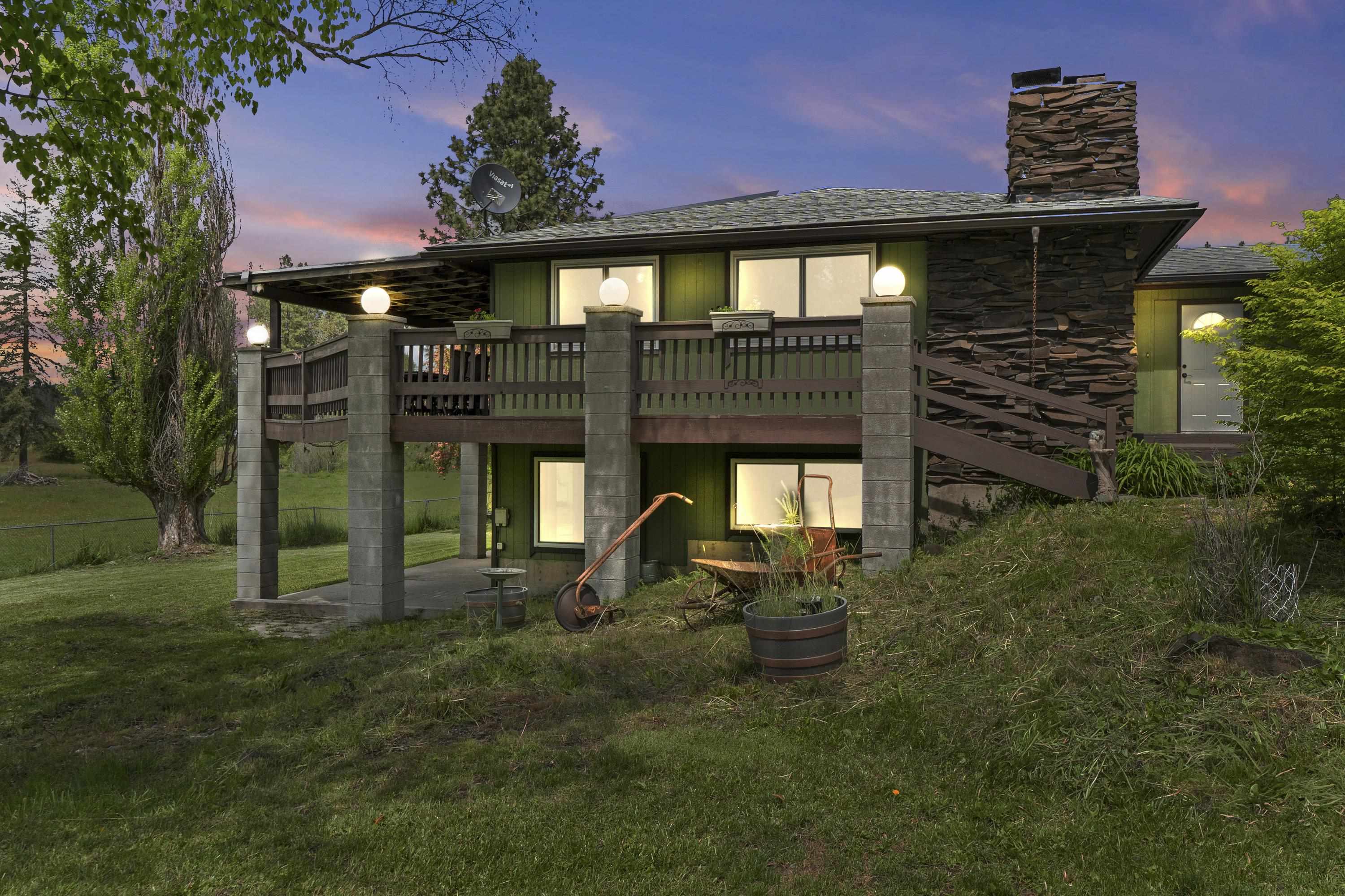 15906 North Forker Road Spokane, WA 99217 - Photo 2 of 48