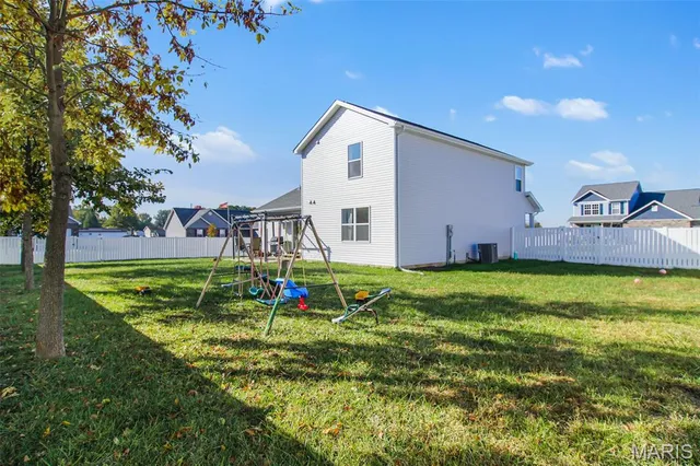 $369,900 | 401 Duffy Drive, Marine, IL 62061