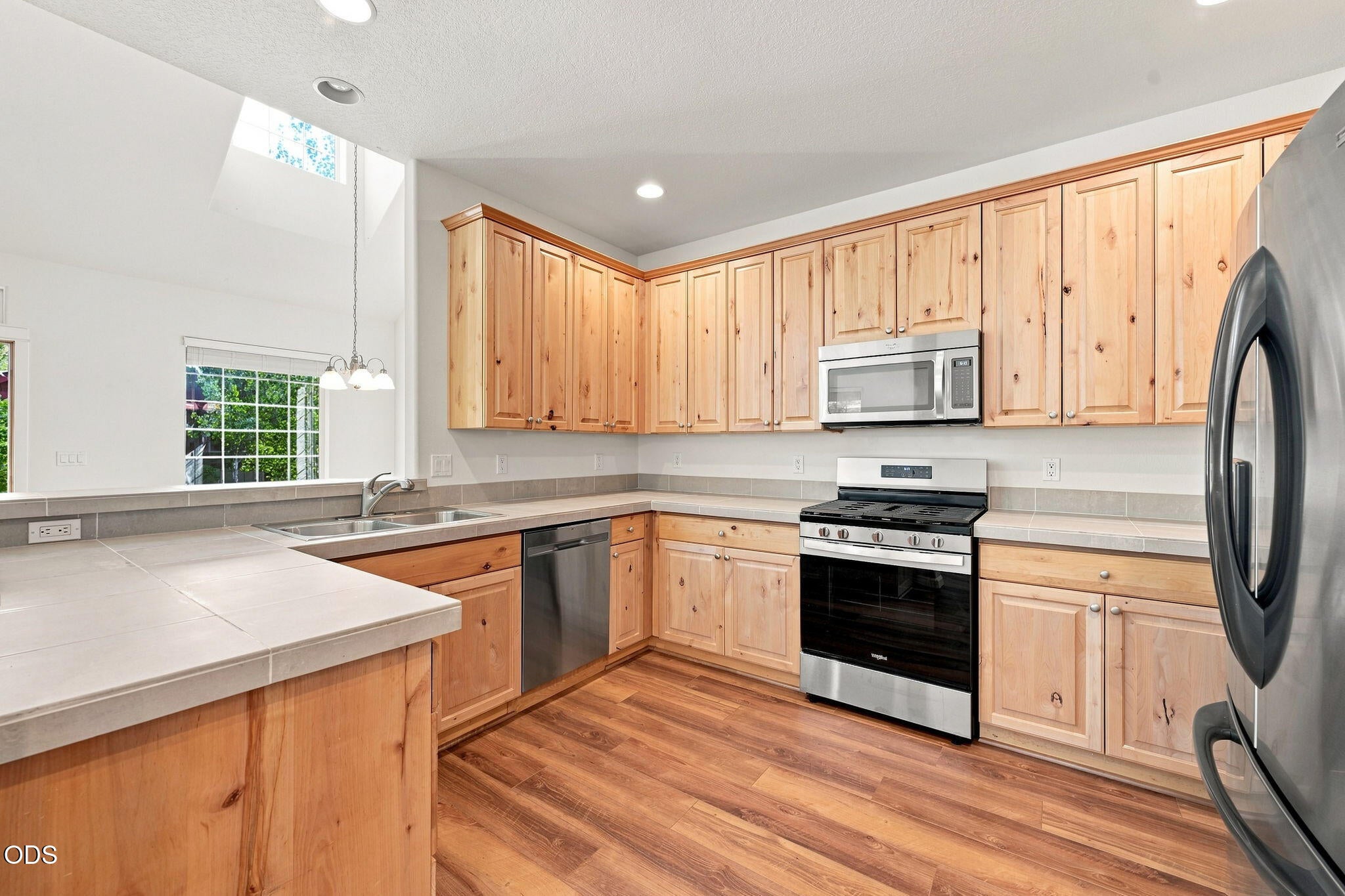 2526 Northwest Awbrey Road Bend, OR 97703 - Photo 11 of 44 Gallery Image 11