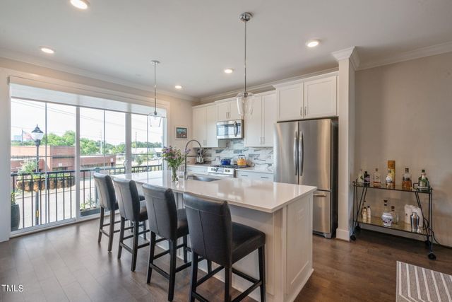 $705,000 | 1501 Draper Vw Loop, Unit 105, Raleigh, NC 27608