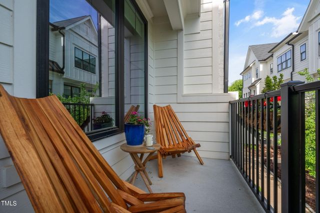 $705,000 | 1501 Draper Vw Loop, Unit 105, Raleigh, NC 27608