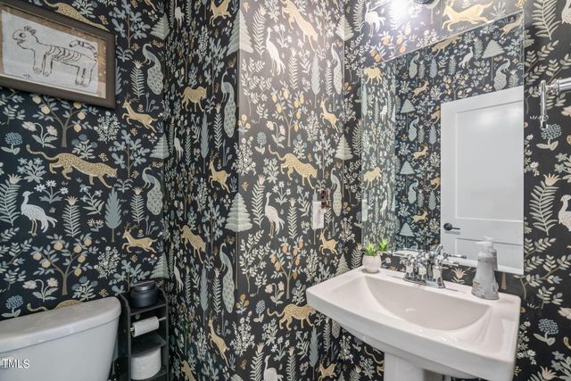 $705,000 | 1501 Draper Vw Loop, Unit 105, Raleigh, NC 27608