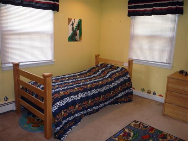 20 Robinwood Road Acton, MA 01720 - Photo 13 of 19 Gallery Image 13