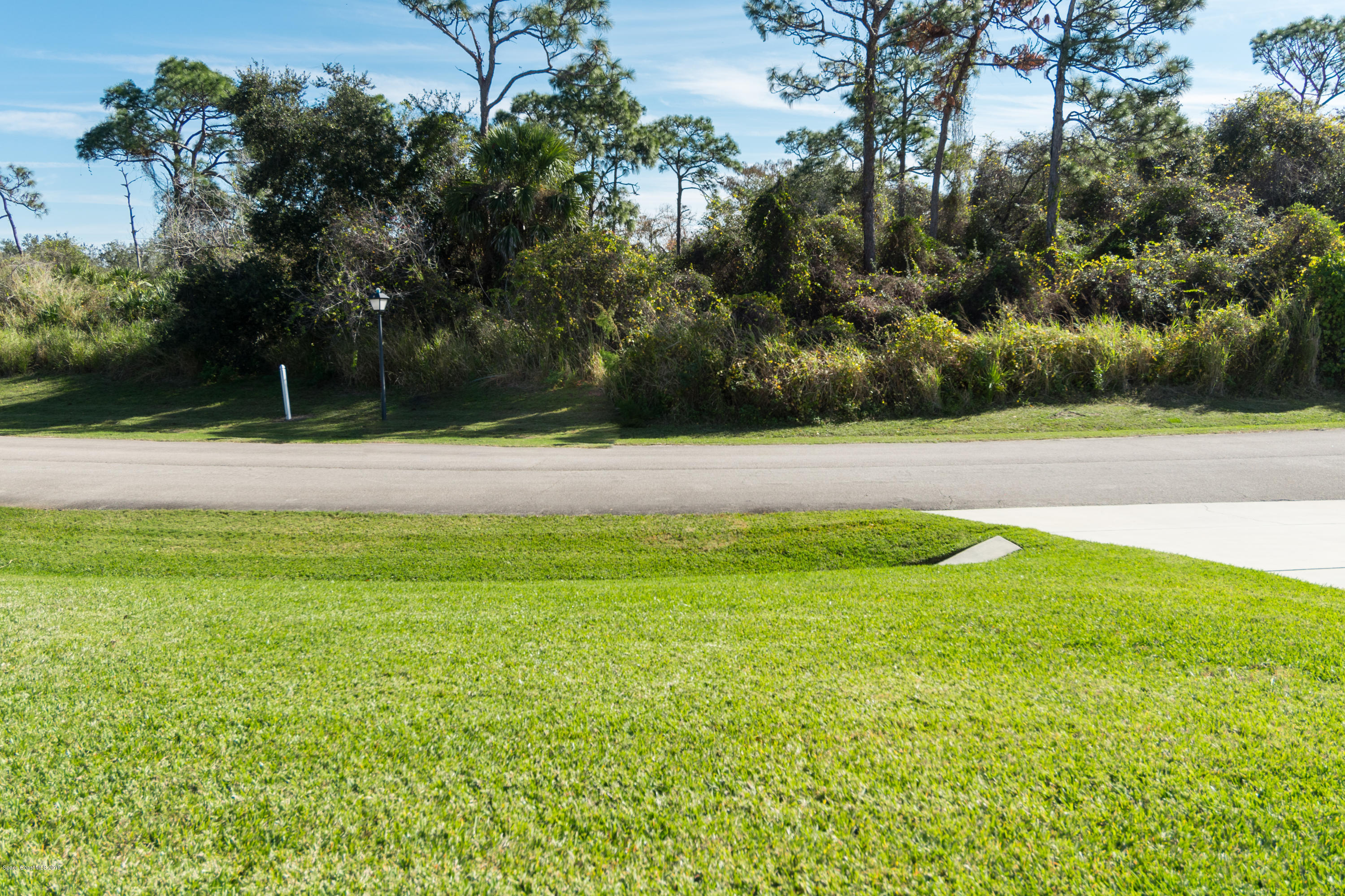 1572 Eagles Circle Sebastian, FL 32958 - Photo 13 of 48 large-39