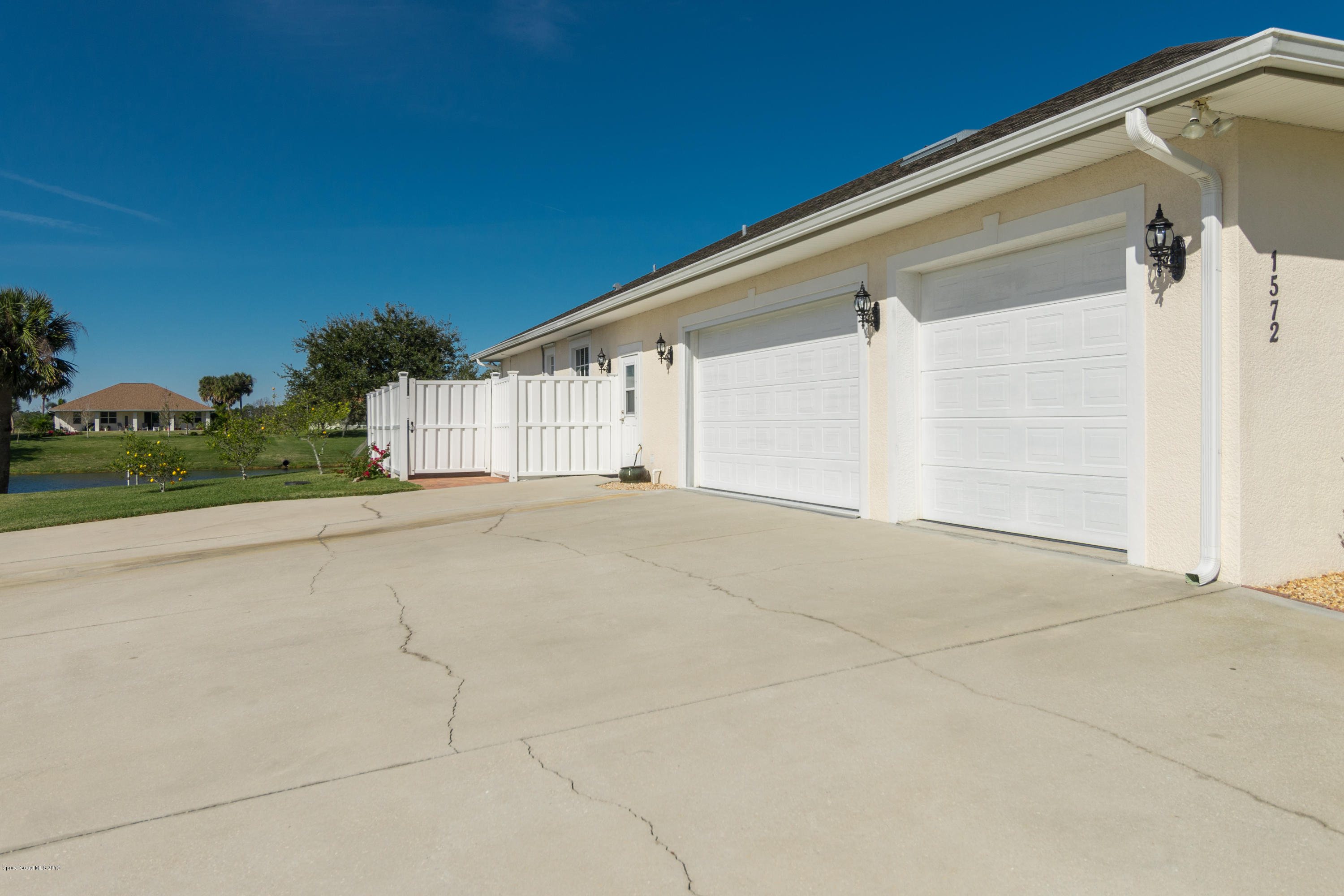 1572 Eagles Circle Sebastian, FL 32958 - Photo 37 of 48 large-37