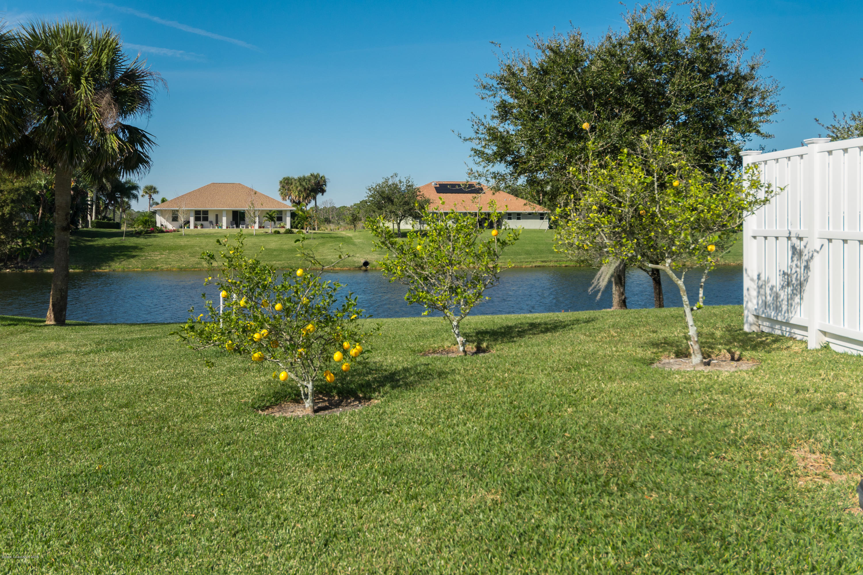 1572 Eagles Circle Sebastian, FL 32958 - Photo 38 of 48 large-38