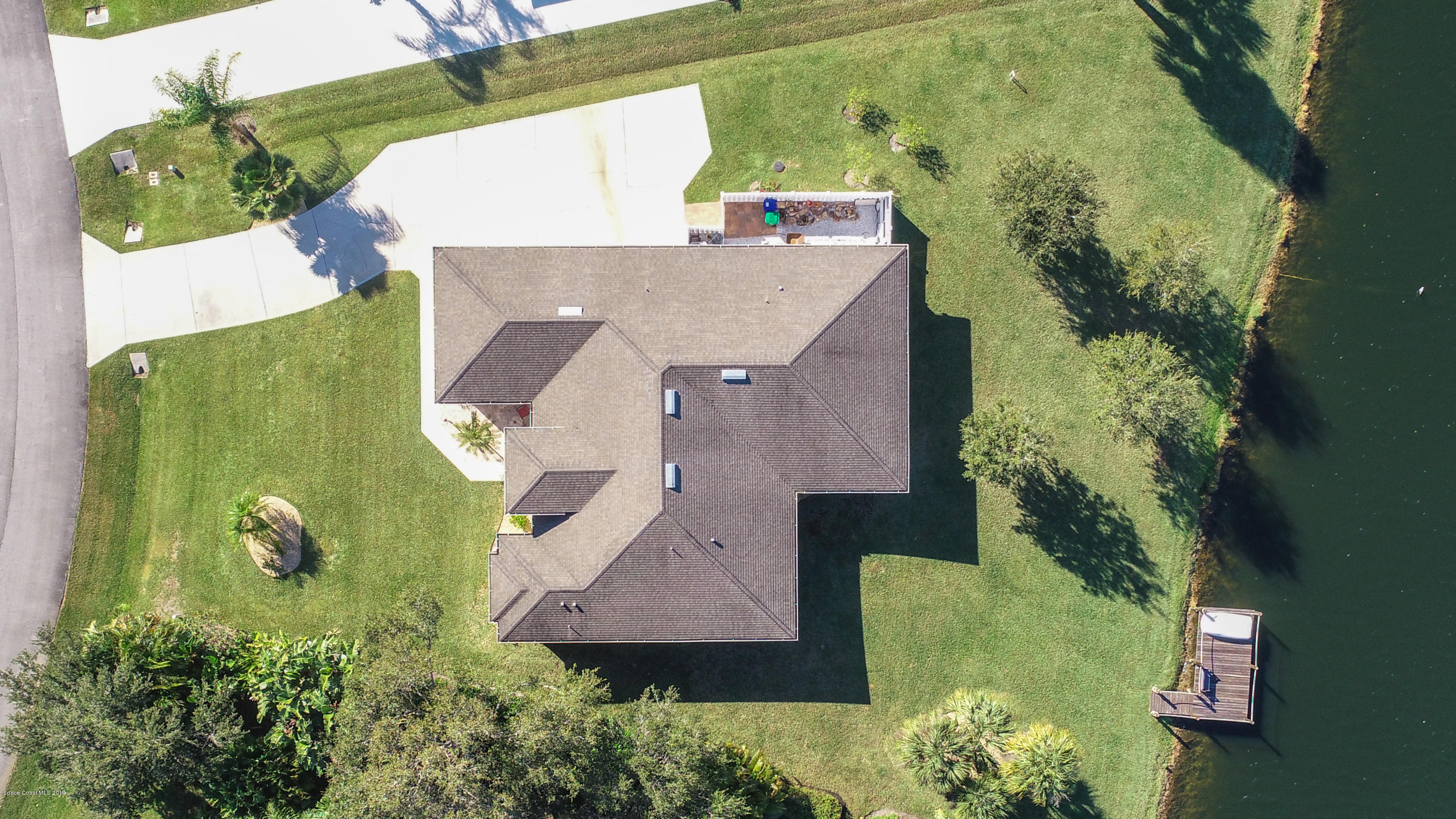 1572 Eagles Circle Sebastian, FL 32958 - Photo 8 of 48 large-8
