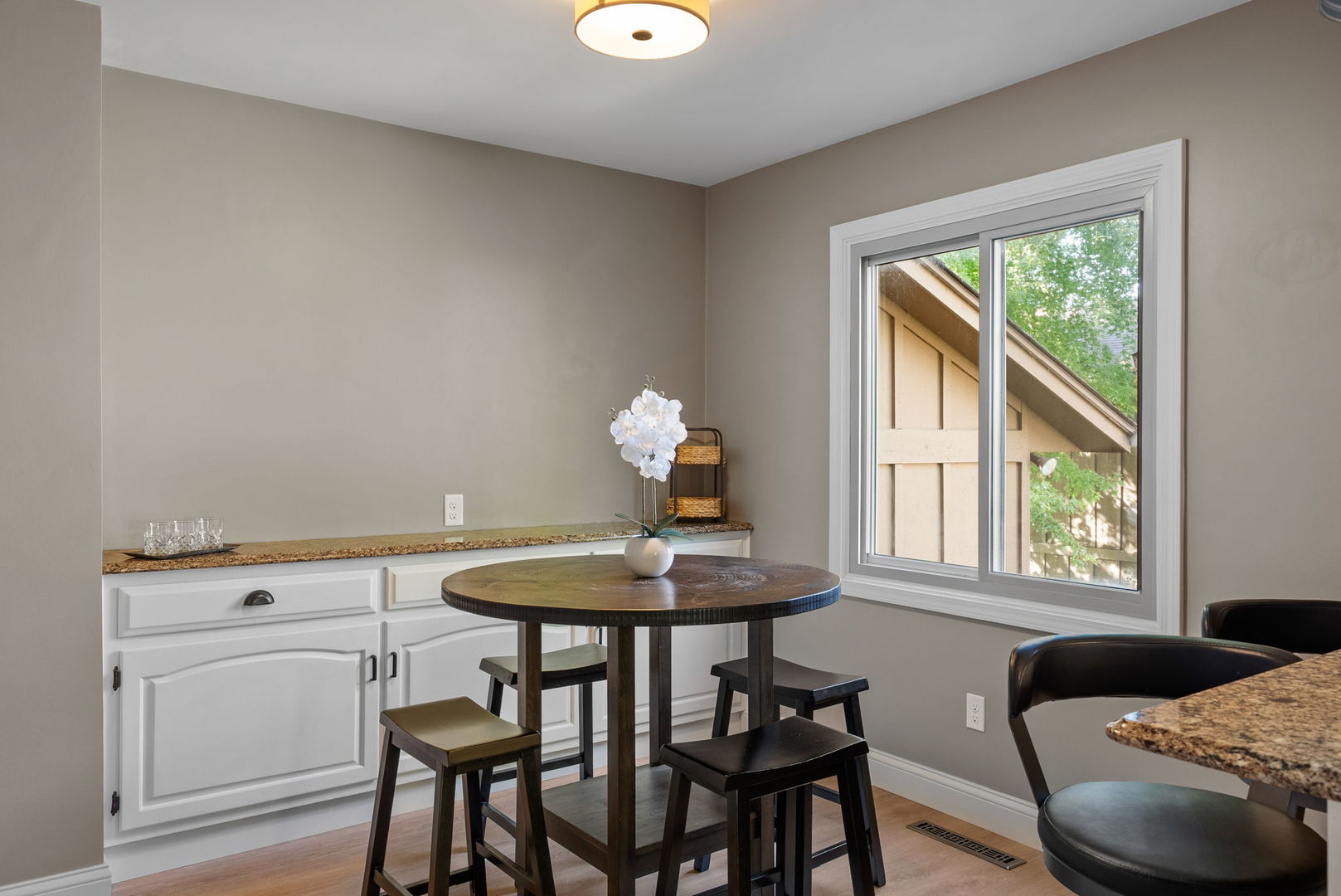 6401 Utica Ridge Road, Unit 19 Davenport, IA 52807 - Photo 18 of 50 Gallery Image 18