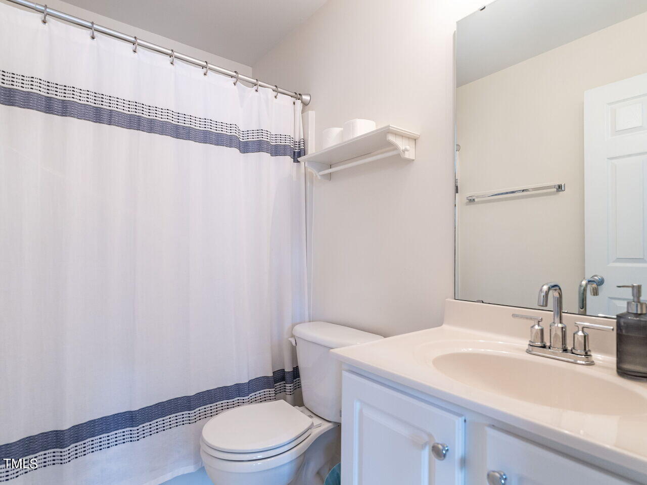 8349 City Loft Court Raleigh, NC 27613 - Photo 19 of 24 021-1280x960-bathroom