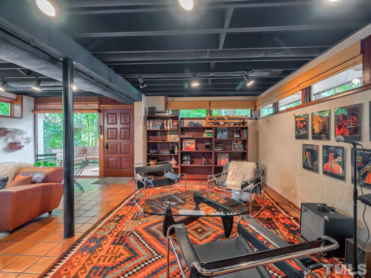 4512 Bartlett Street Raleigh, NC 27609 - Photo 17 of 30