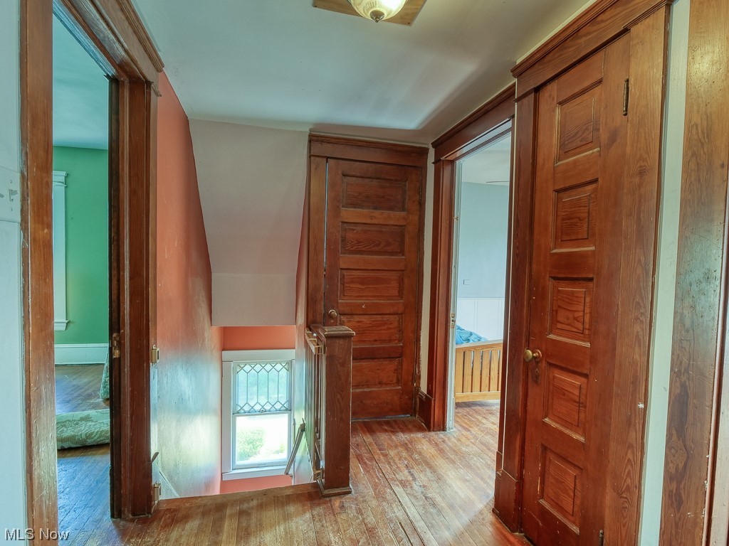 2072 Warren Road Lakewood, OH 44107 - Photo 8 of 17