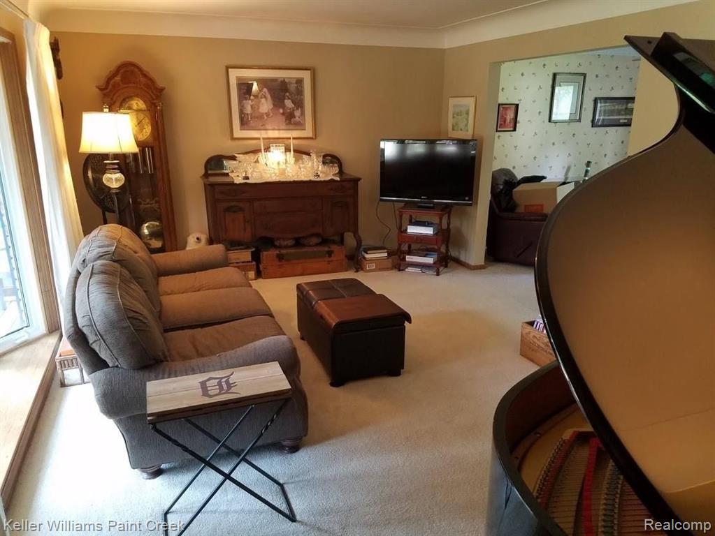 461 Gunder Drive Rochester Hills, MI 48309 - Photo 4 of 29