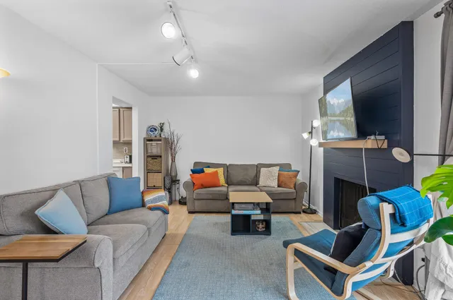 $219,900 | 8857 North 42nd Avenue, New Hope, MN 55427