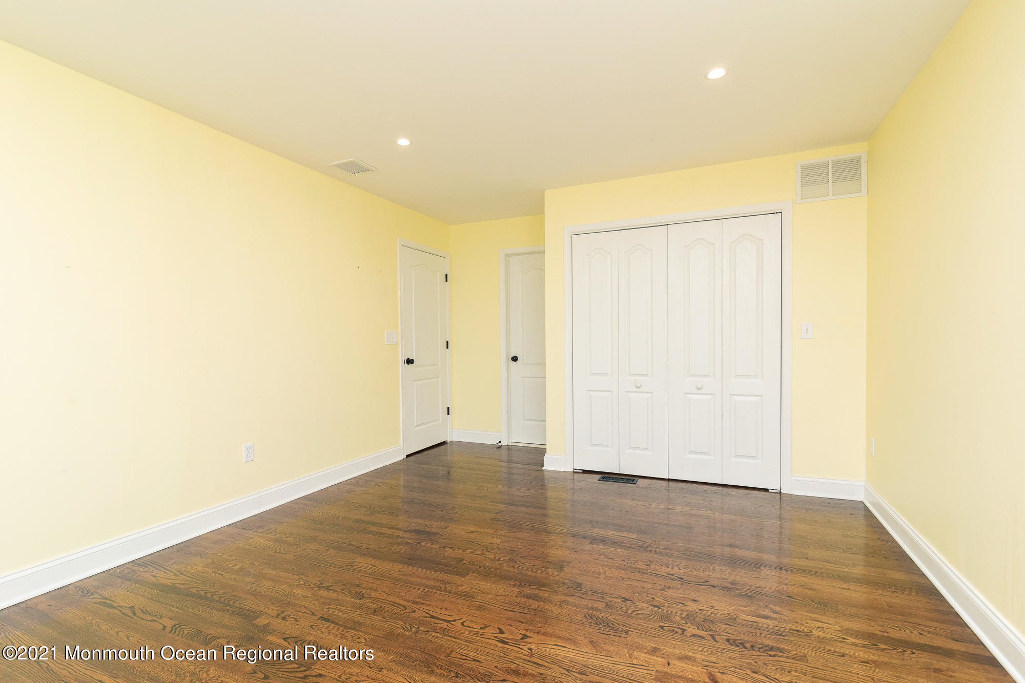 525 Frank Applegate Road Jackson, NJ 08527 - Photo 32 of 56 a view of an empty room