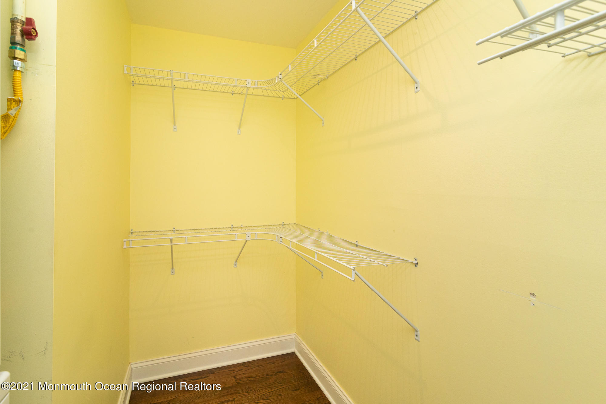 525 Frank Applegate Road Jackson, NJ 08527 - Photo 34 of 56 a view of a room