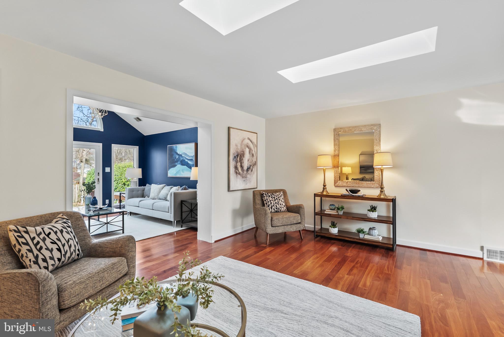 7418 Nancemond Street Springfield, VA 22150 - Photo 12 of 45 Living Room