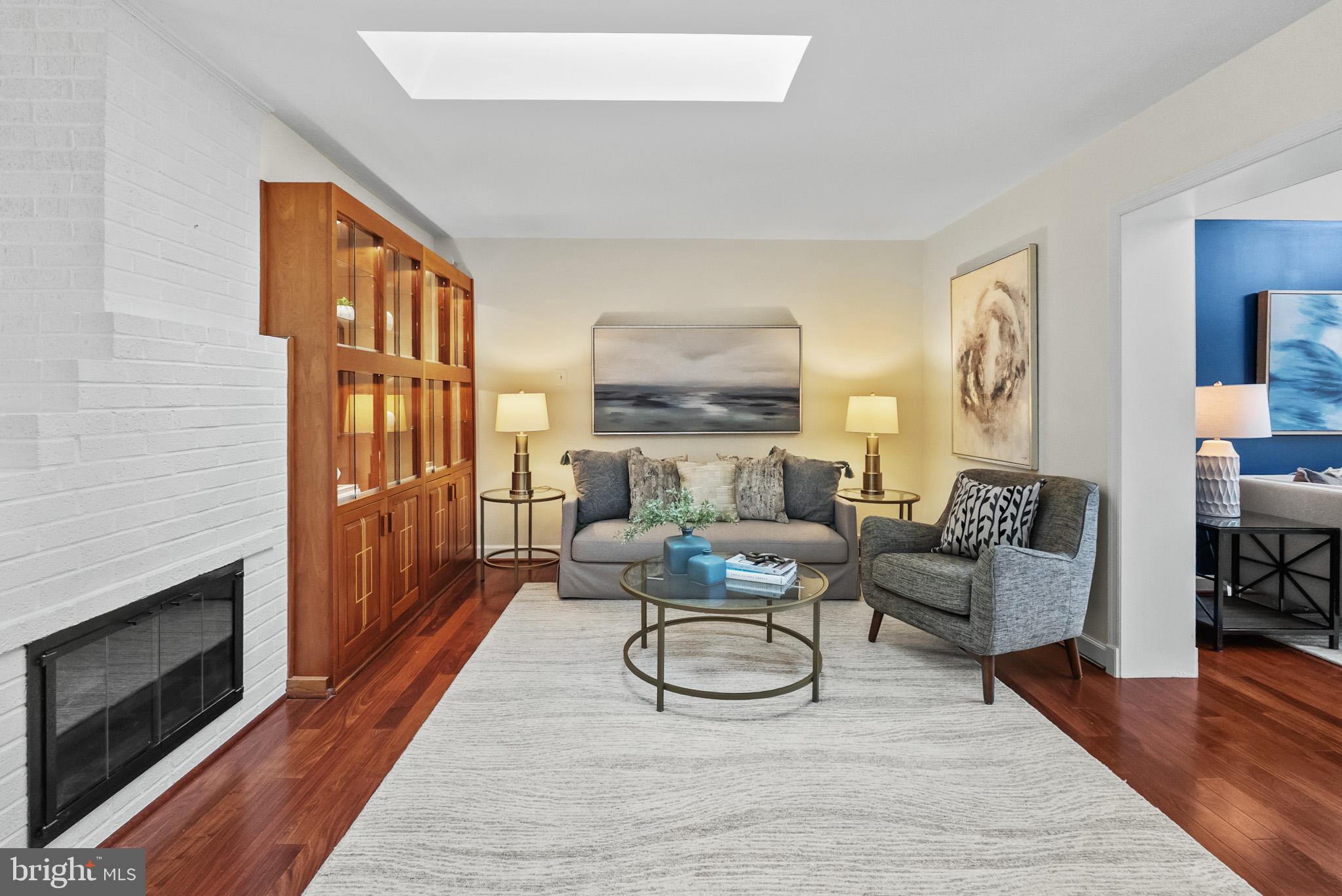 7418 Nancemond Street Springfield, VA 22150 - Photo 10 of 45 Living Room