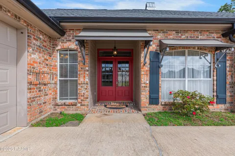 $369,990 | 408 Bon Mange Circle, Lafayette, LA 70506