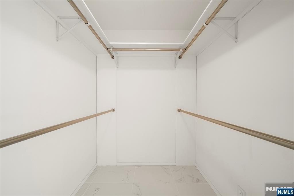 200 Old Palisade Road, Unit 25D Fort Lee, NJ 07024 - Photo 20 of 30 a view of small space