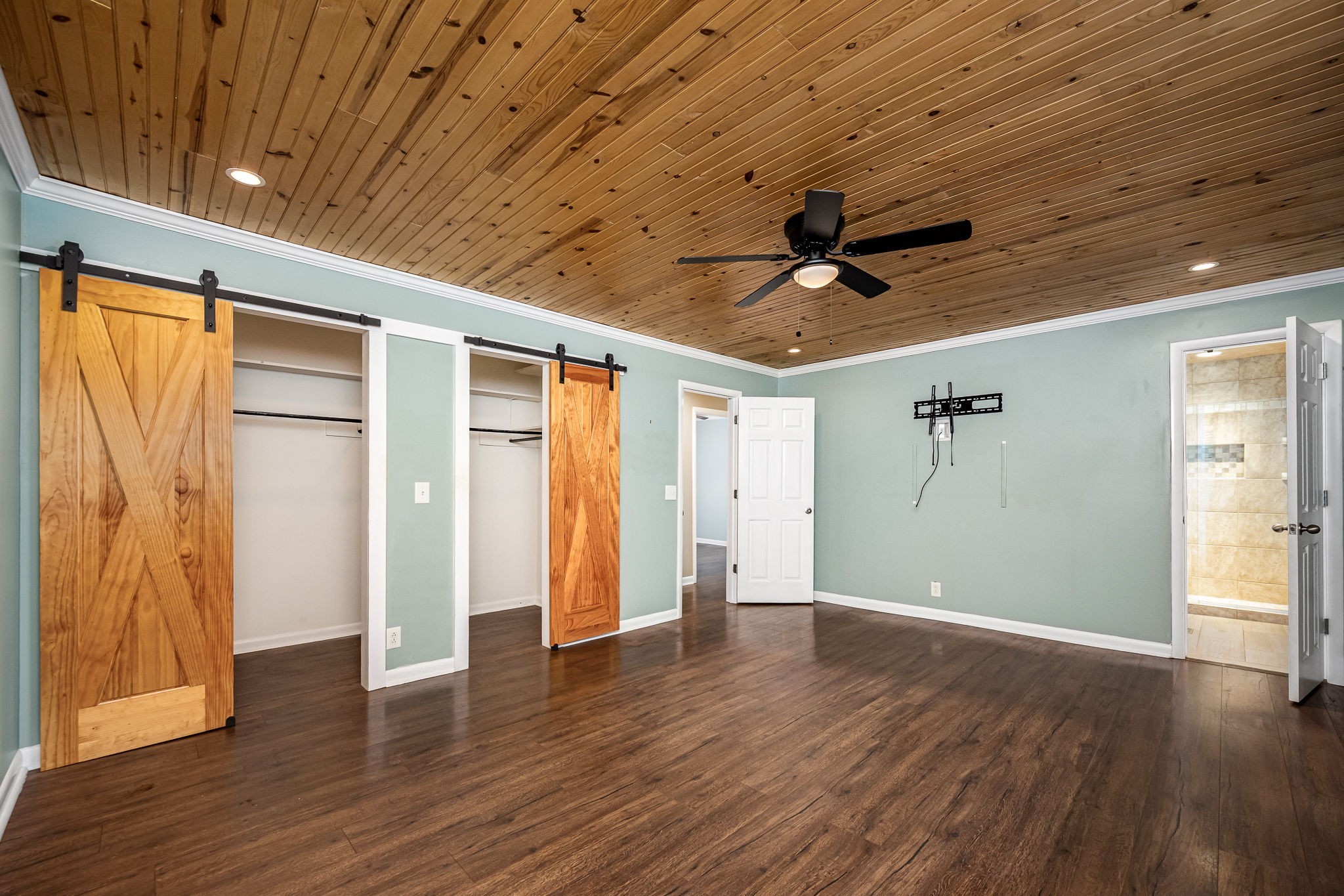 6580 Burkitt Road Antioch, TN 37013 - Photo 19 of 62 a view of an empty room with a window