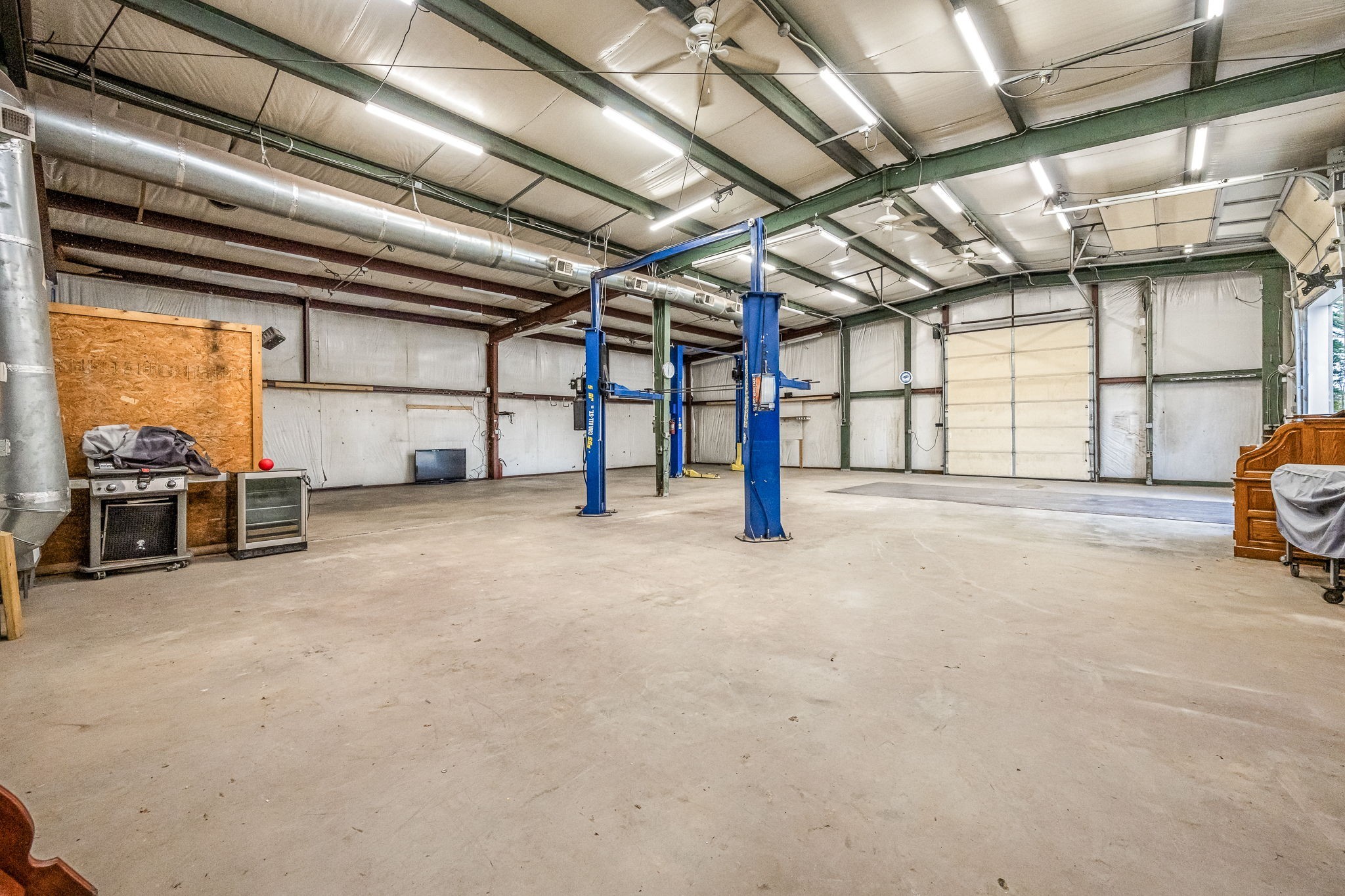 6580 Burkitt Road Antioch, TN 37013 - Photo 49 of 62 a view of a room with gym equipment