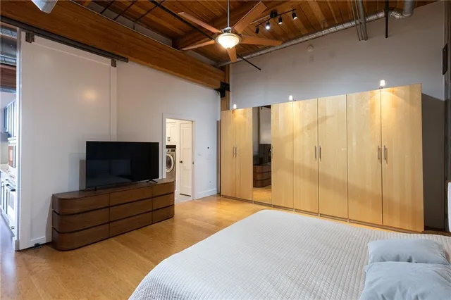 $617,500 | 210 West 5th Street, Unit 203, Kansas City, MO 64105