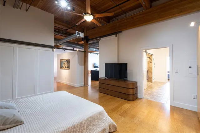 $617,500 | 210 West 5th Street, Unit 203, Kansas City, MO 64105