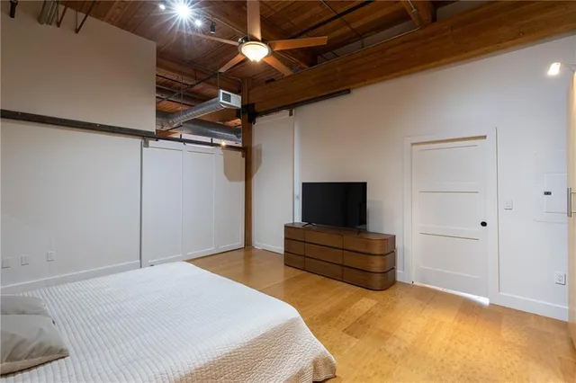 $617,500 | 210 West 5th Street, Unit 203, Kansas City, MO 64105