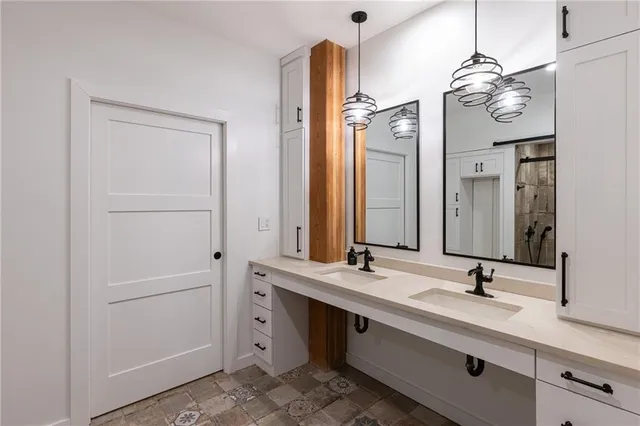 $617,500 | 210 West 5th Street, Unit 203, Kansas City, MO 64105