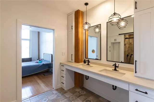 $617,500 | 210 West 5th Street, Unit 203, Kansas City, MO 64105