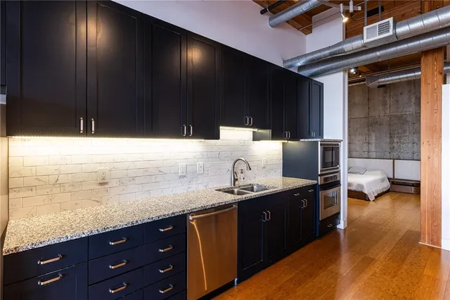 $617,500 | 210 West 5th Street, Unit 203, Kansas City, MO 64105